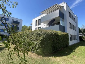 R-West: sehr schöne, neuwertige 2-Zi.-ETW mit EBK, großem Balkon, ruhige Wohnanlage, gut vermietet, 93049 Regensburg, Etagenwohnung