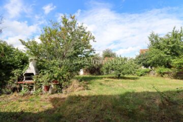 Bauland mit Altbestand in Teublitz! Neubau/Teilung möglich! Perfekt auch für Bauträger!, 93158 Teublitz, Wohngrundstück