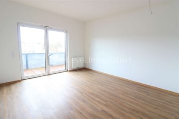 Attraktive barrierefreie 2 Zimmer Wohnung mit Balkon im Nittendorfer “Bernstein-Center”, 93152 Nittendorf, Etagenwohnung