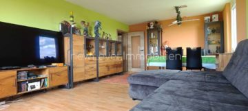 Großzügige, anspruchsvoll gestaltete 4-Zimmer-Eigentumswohnung im 9. Stock, 72766 Reutlingen, Etagenwohnung